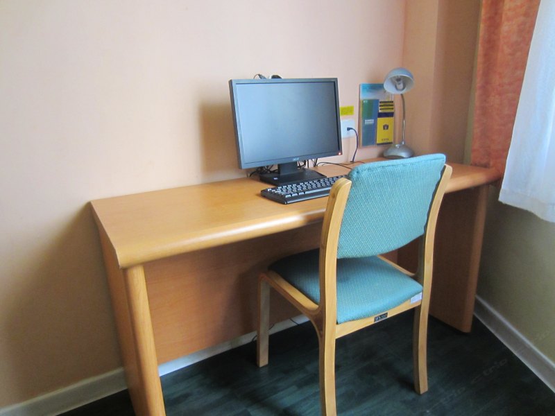 hotelPic