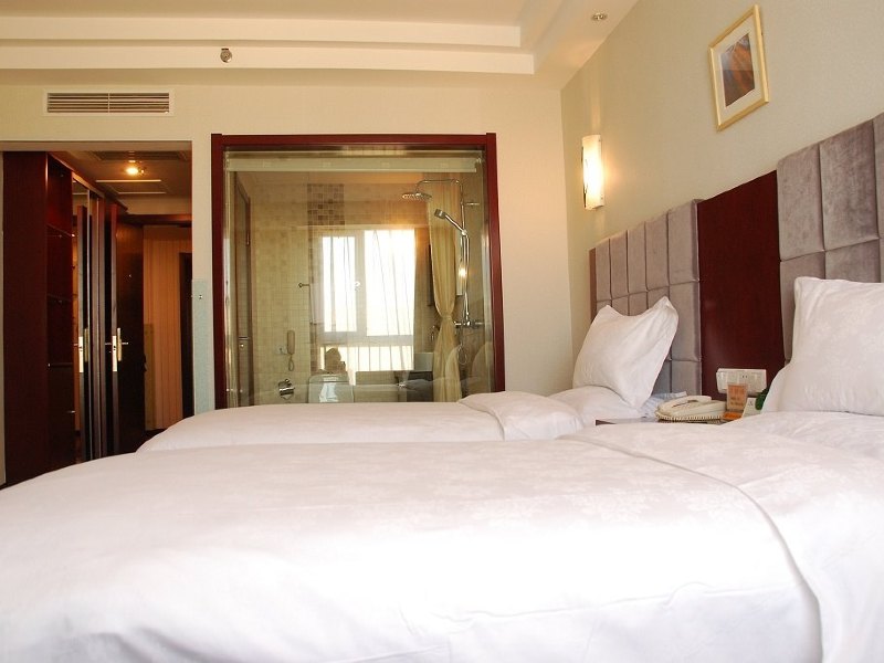 hotelPic