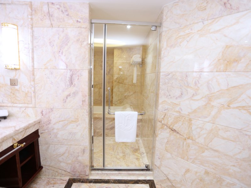 hotelPic