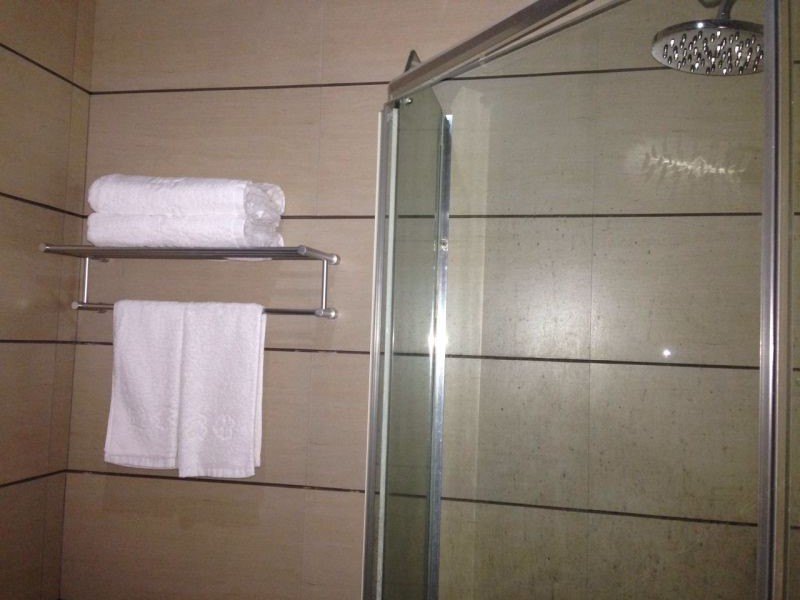 hotelPic