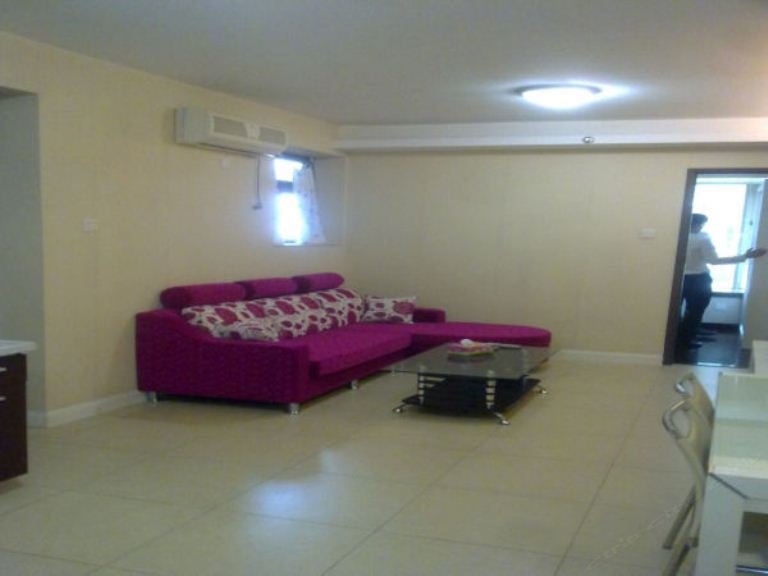 hotelPic