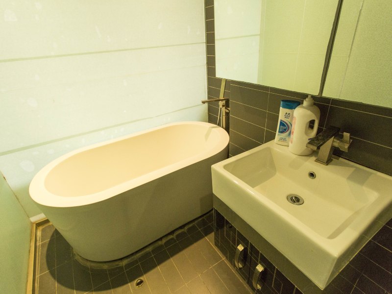 hotelPic