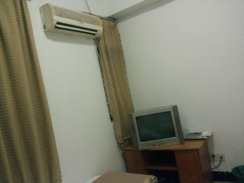 hotelPic