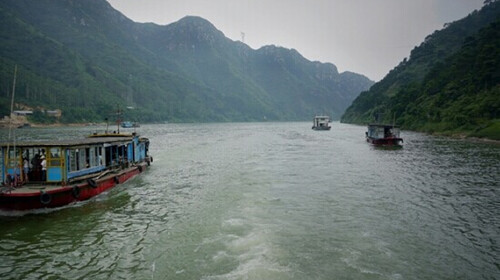 [清明]<清远银盏森林温泉-牛鱼嘴-花卉小镇-小北江2日游