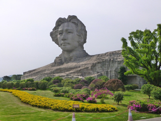 張家界旅游價格多少_張家界游報價_張家界旅游團