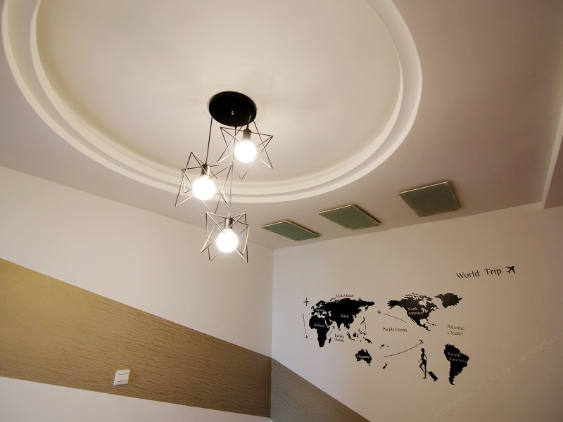 hotelPic