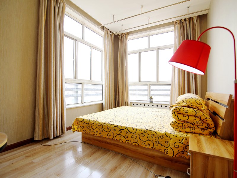 hotelPic