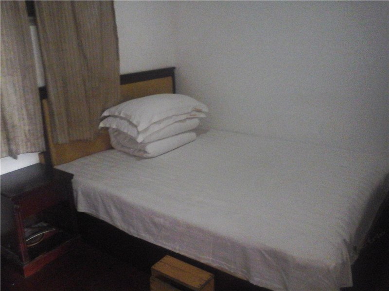 hotelPic