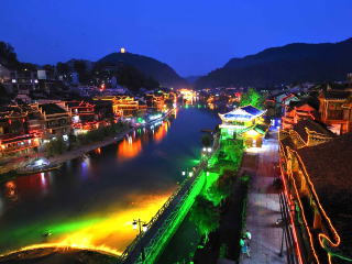 张家界布吉旅游_张家界最高端旅游_张家界六日游价格