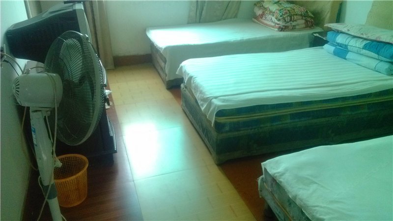 hotelPic