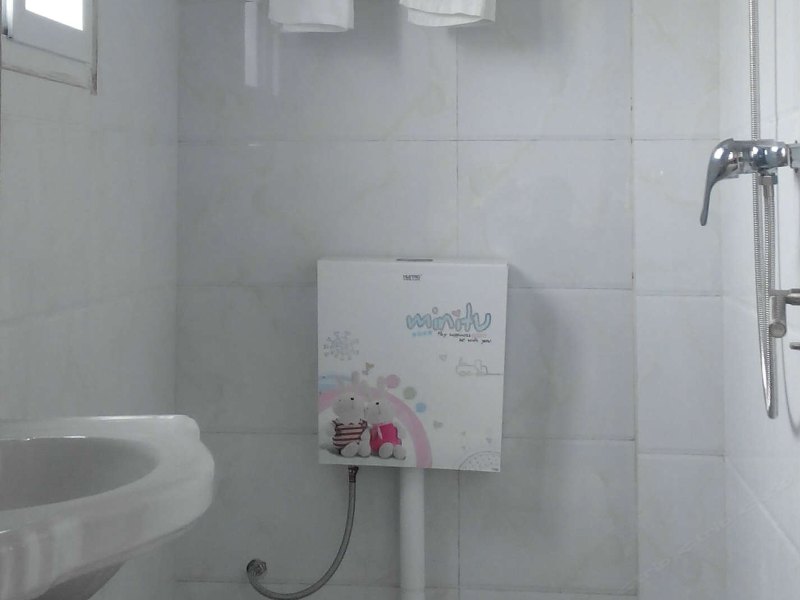 hotelPic