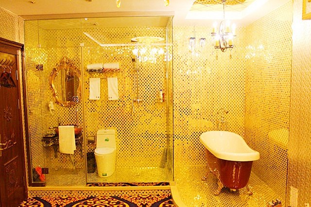 hotelPic