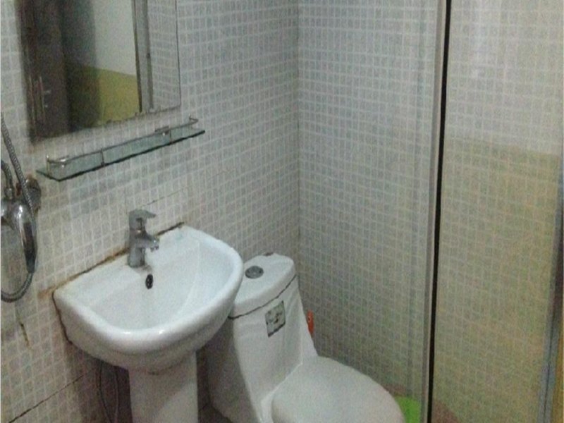 hotelPic