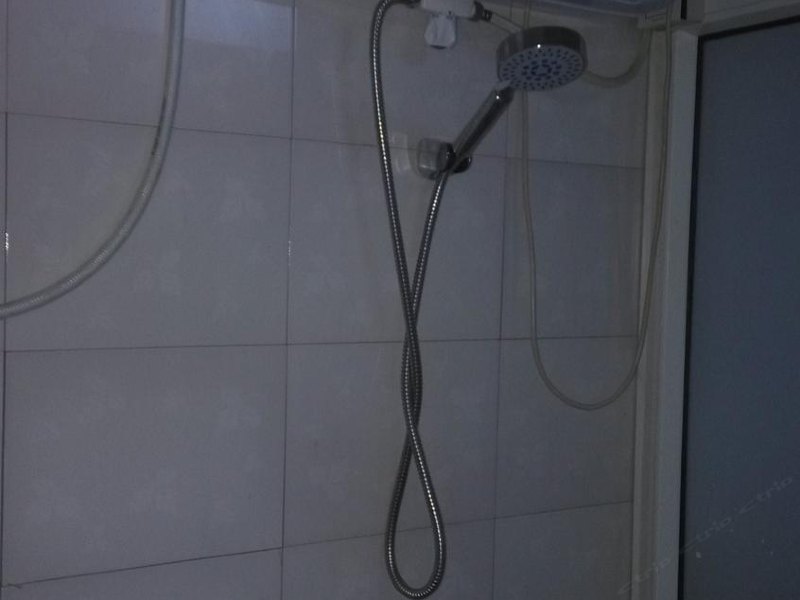 hotelPic