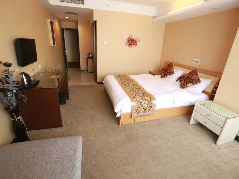 hotelPic