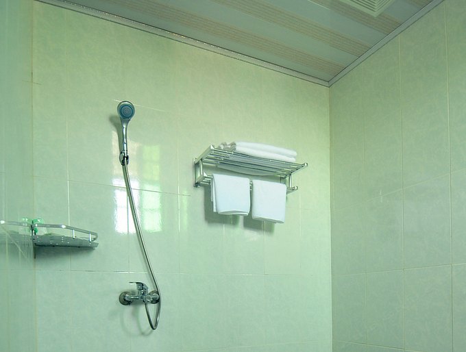 hotelPic