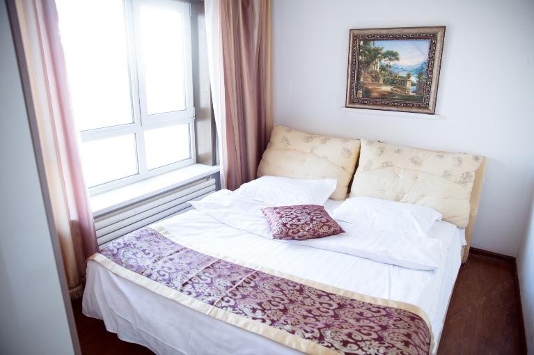 hotelPic