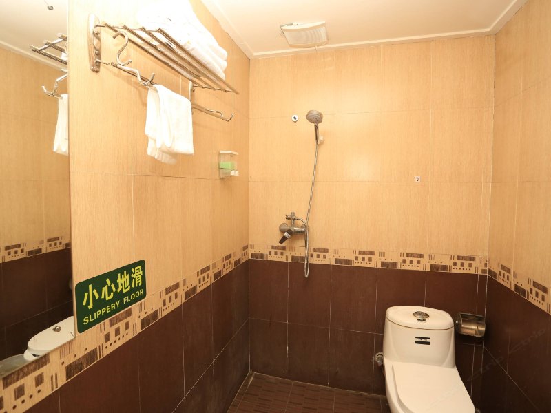 hotelPic