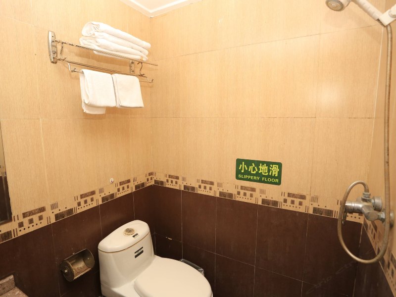 hotelPic