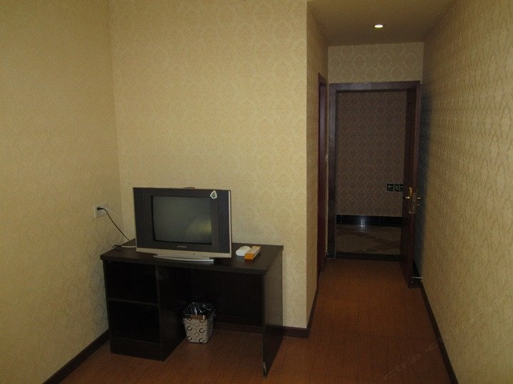 hotelPic
