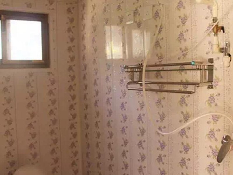 hotelPic