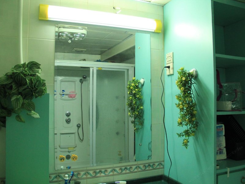 hotelPic