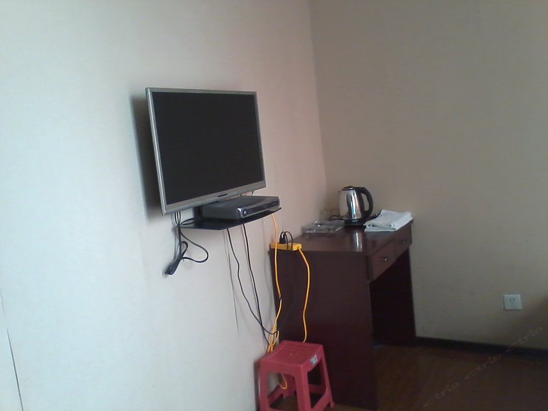 hotelPic