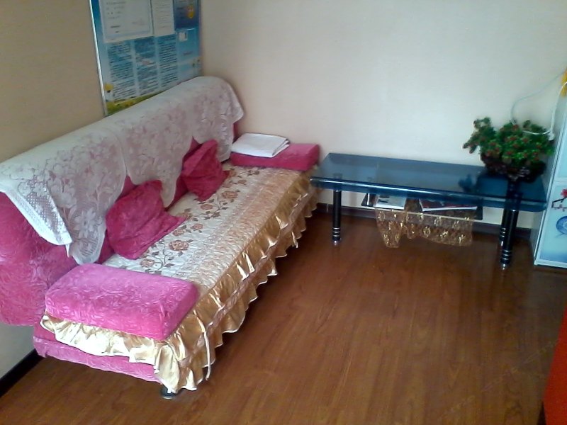 hotelPic
