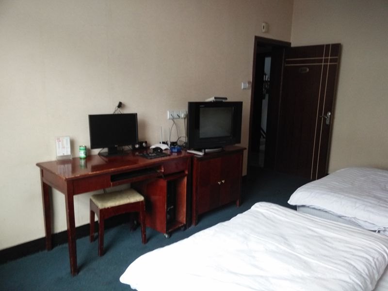 hotelPic