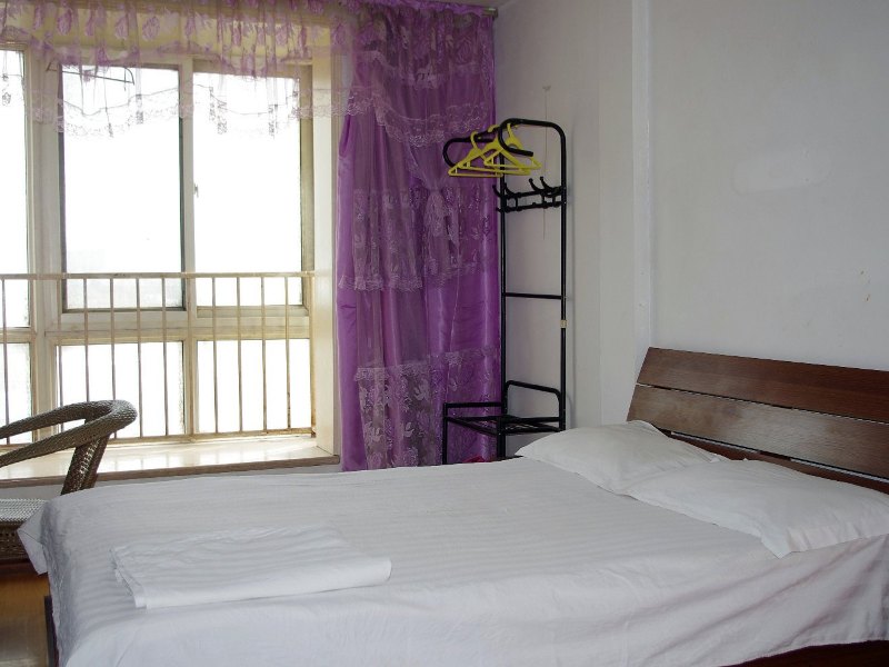 hotelPic