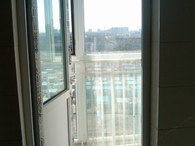 hotelPic