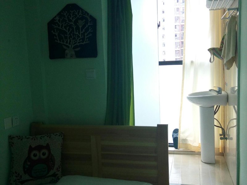 hotelPic
