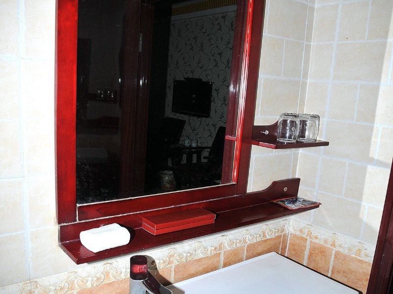 hotelPic