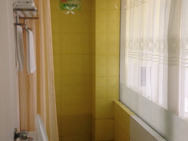 hotelPic