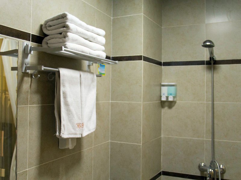 hotelPic