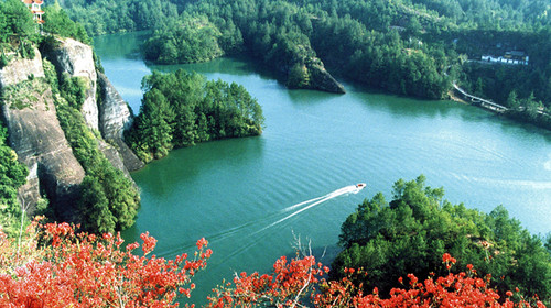  连城天一温泉-冠豸山-石门湖套票自驾2日游>宿天一温泉度假村酒店,含