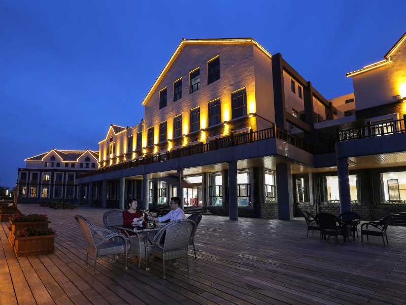 盐城衡山梅花湾假日酒店