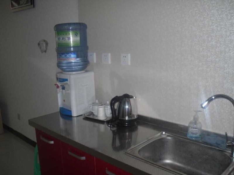 hotelPic