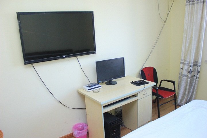 hotelPic