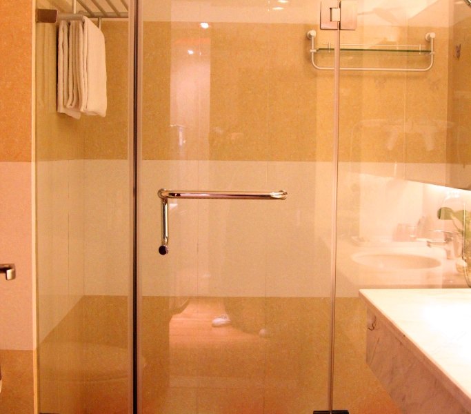 hotelPic