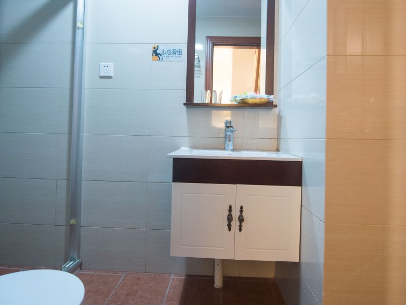 hotelPic