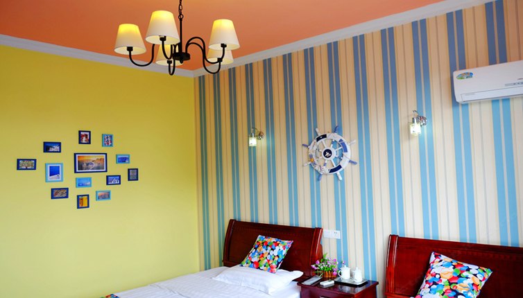 hotelPic