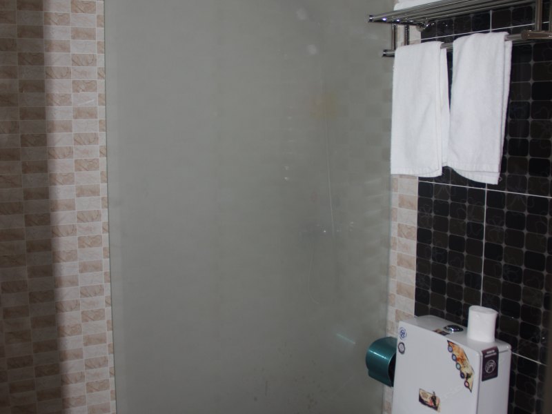 hotelPic