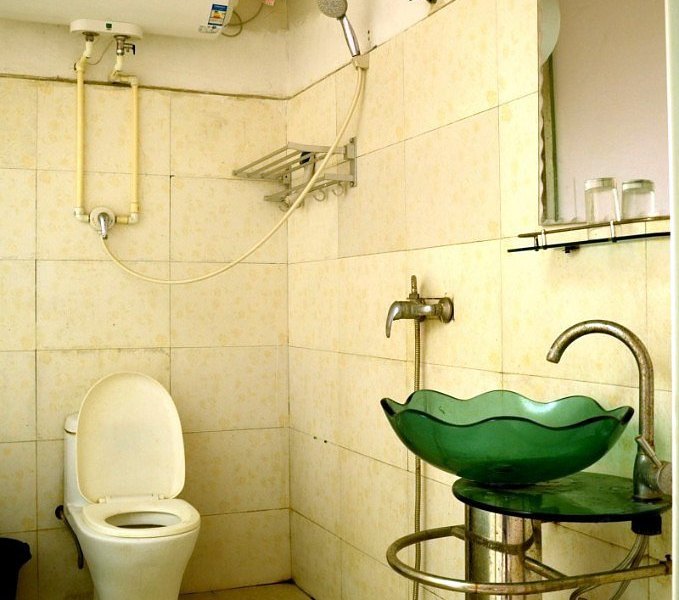 hotelPic