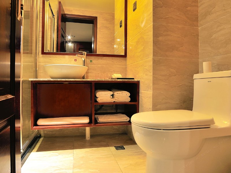 hotelPic