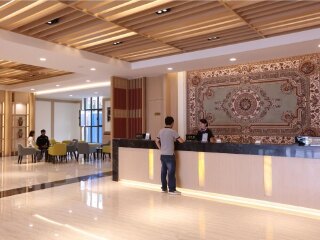 去新疆旅游要多少錢_新疆游跟團多少錢2021_新疆報團多少錢