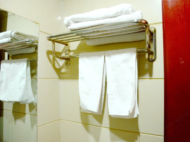 hotelPic
