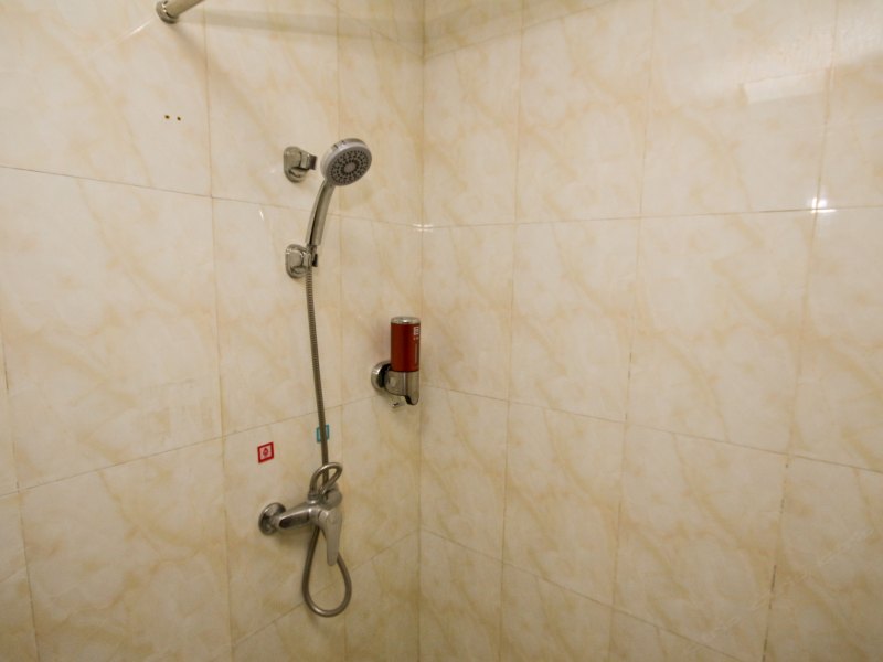 hotelPic