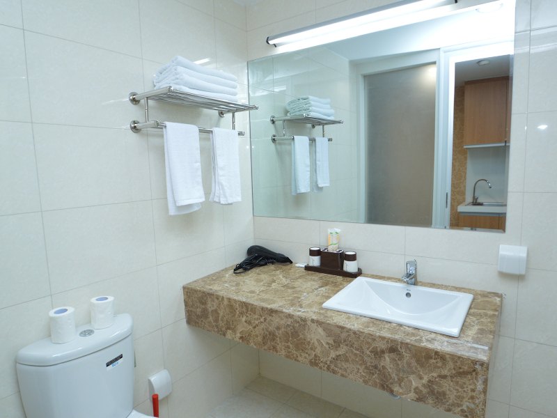 hotelPic