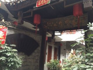 現(xiàn)在去湖南鳳凰古城旅游多少錢_湖南鳳凰古城旅游費(fèi)用_湖南鳳凰古城旅游費(fèi)用多少